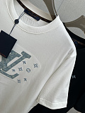 世界中で大人気♪ 2026 ルイヴィトン 新作 半袖Tシャツ スーパーコピー