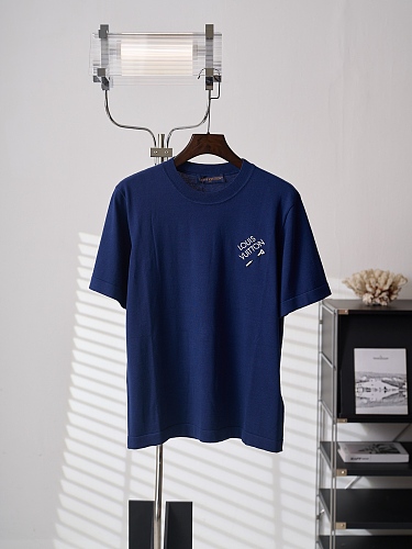 【大特価】2026 ルイヴィトン 新作 半袖Tシャツ コピー
