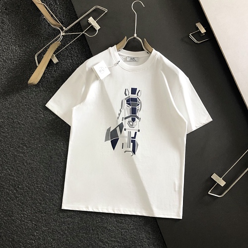 世界中で大人気♪  2026 エルメス 新作 半袖Tシャツ スーパーコピー  2色