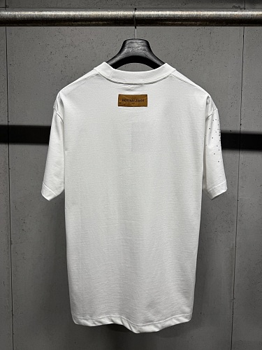 【大特価】2026 ルイヴィトン 新作 半袖Tシャツ 偽物