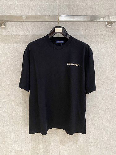 ☆超人気☆ 2026 ルイヴィトン 新作 半袖Tシャツ 偽物