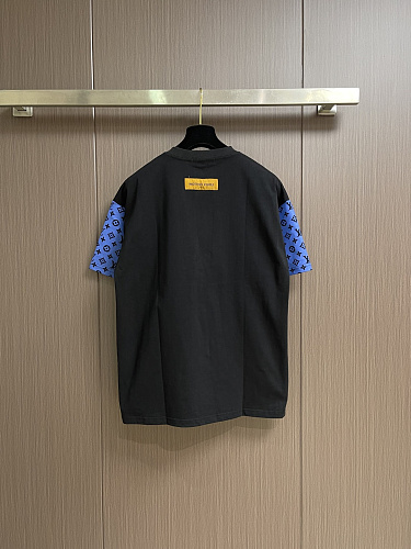 高品質♪♪♪ 2026 ルイヴィトン 新作 半袖Tシャツ スーパーコピー