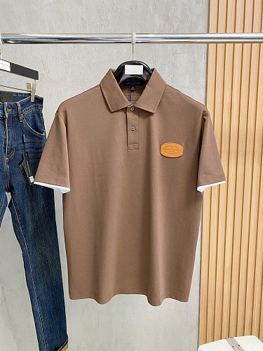 売上総額１位！2026 ルイヴィトン 新作 半袖Tシャツ 偽物