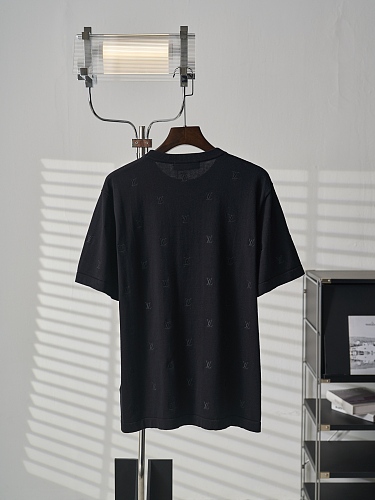 希少♪限定 2026 ルイヴィトン 新作 半袖Tシャツ 偽物