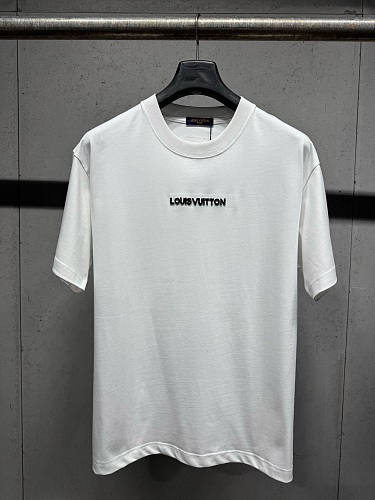 ☆超人気☆ 2026 ルイヴィトン 新作 半袖Tシャツ 偽物