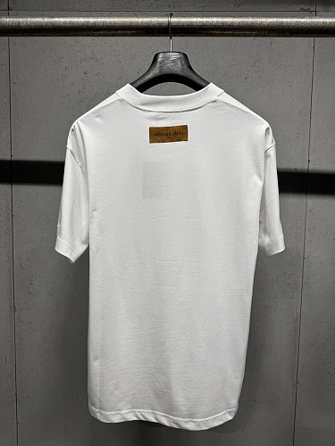☆超人気☆ 2026 ルイヴィトン 新作 半袖Tシャツ 偽物