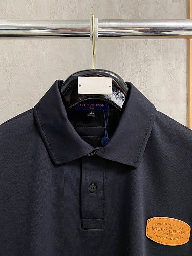 高品質 2026 ルイヴィトン 新作 半袖Tシャツ コピー