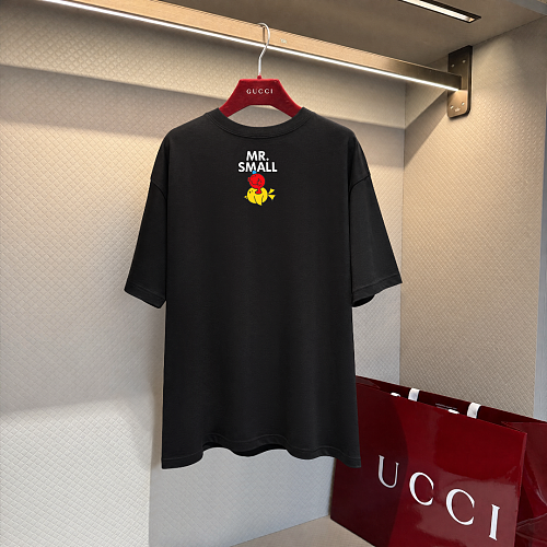 注目アイテム☆ 2026 グッチ 新作 半袖Tシャツ スーパーコピー