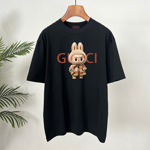 送料込 2026 グッチ 新作 半袖Tシャツ スーパーコピー