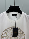 人気No1 2026 ヴェルサーチェ 新作 半袖Tシャツ 偽物