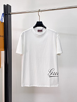 【即発】★ 2026 グッチ 新作 半袖Tシャツ スーパーコピー