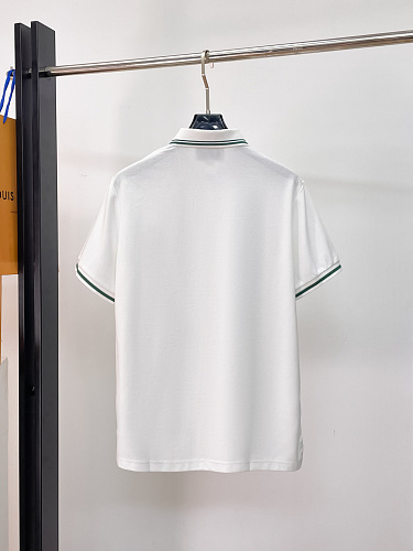 人気急上昇新作 2026 グッチ 新作 半袖Tシャツ 偽物