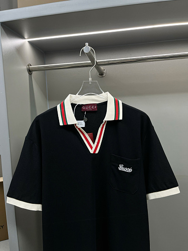 注目度抜群！2026 グッチ 新作 半袖Tシャツ 偽物