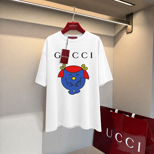 人気爆発☆ 2026 グッチ 新作 半袖Tシャツ コピー