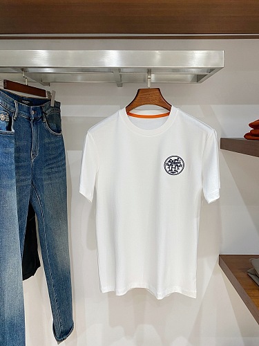 激安価格！ 2026 エルメス 新作 半袖Tシャツ 偽物