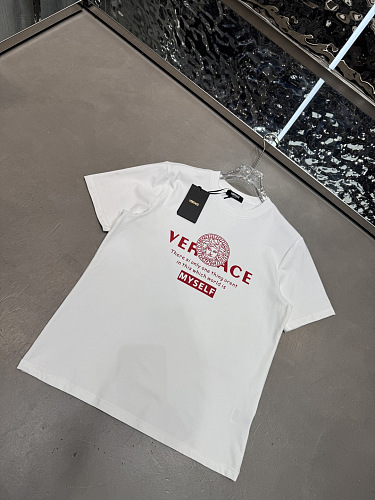 超希少！ 2026 ヴェルサーチェ 新作 半袖Tシャツ コピー 2色