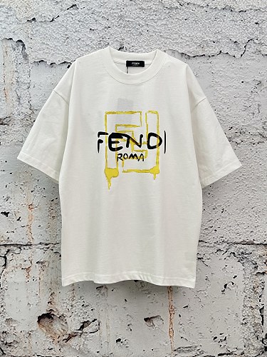 最安値挑戦 2026 フェンディ 新作 半袖Tシャツ 偽物