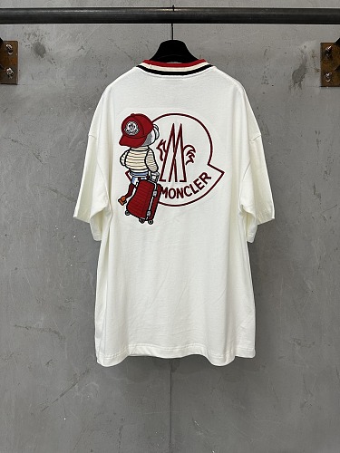 絶対欲しい！2026 モンクレール 新作 半袖Tシャツ 偽物