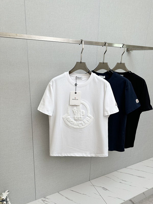 一目惚れ♪ 2026 モンクレール 新作 半袖Tシャツ スーパーコピー