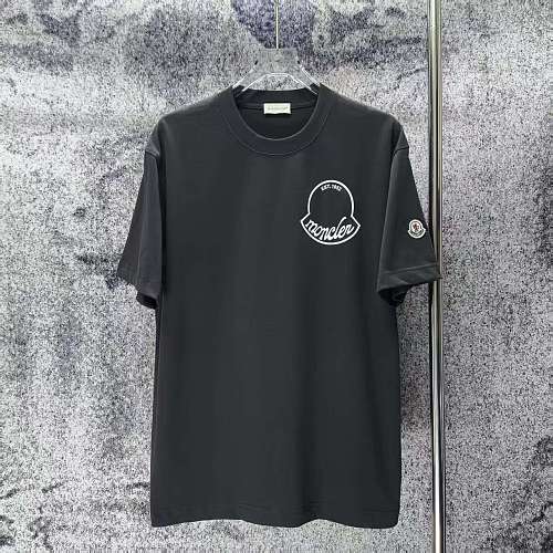 即発送！2026 モンクレール 新作 半袖Tシャツ コピー