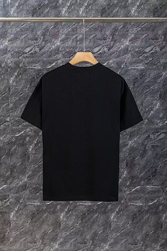 即発送！ 2026 フェンディ 新作 半袖Tシャツ スーパーコピー
