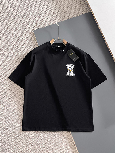 使い勝手良 2026 フェンディ 新作 半袖Tシャツ コピー