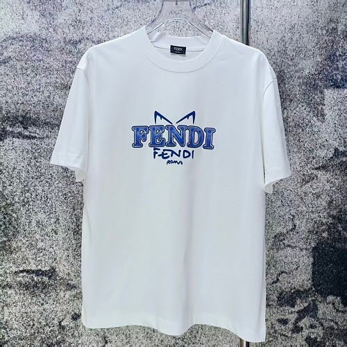 世界中で大人気♪ 2026 フェンディ 新作 半袖Tシャツ スーパーコピー