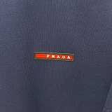 目を惹くカラー 2026 プラダ 新作 半袖Tシャツ スーパーコピー