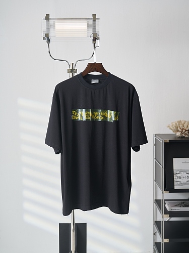 注目度抜群！2026 プラダ 新作 半袖Tシャツ スーパーコピー