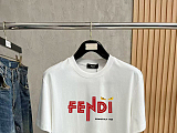 すぐ届く 2026 フェンディ 新作 半袖Tシャツ 偽物