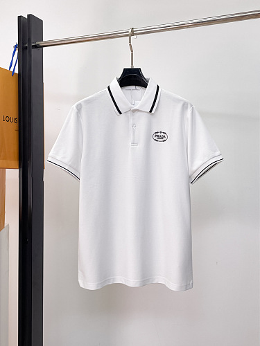 【大特価】2026 プラダ 新作 半袖Tシャツ 偽物