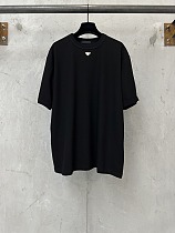 即発送！2026 プラダ 新作 半袖Tシャツ 偽物