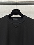 即発送！2026 プラダ 新作 半袖Tシャツ 偽物