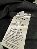 注目度抜群！ 2026 フェンディ 新作 半袖Tシャツ 偽物