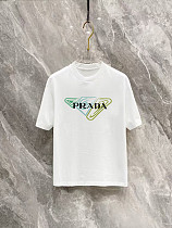 注目アイテム♡ 2026 プラダ 新作 半袖Tシャツ 偽物 2色 注目アイテム♡ 2026 プラダ 新作 半袖Tシャツ 偽物 2色