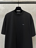 送料込 2026 プラダ 新作 半袖Tシャツ 偽物