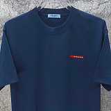 目を惹くカラー 2026 プラダ 新作 半袖Tシャツ スーパーコピー
