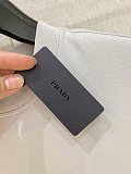 入手困難！2026 プラダ 新作 半袖Tシャツ 偽物