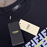 一目惚れ♪ 2026 フェンディ 新作 半袖Tシャツ 偽物