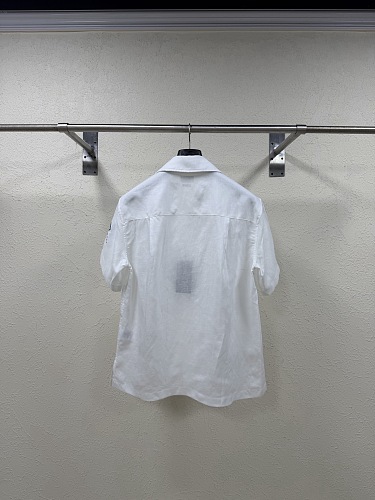 ★日本!!人気！ 2026 フェンディ 新作 半袖Tシャツ 偽物
