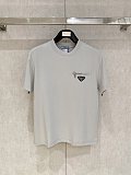 入手困難！2026 プラダ 新作 半袖Tシャツ 偽物