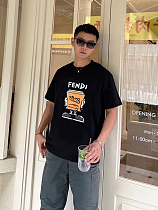 争奪戦 2026 フェンディ 新作 半袖Tシャツ コピー