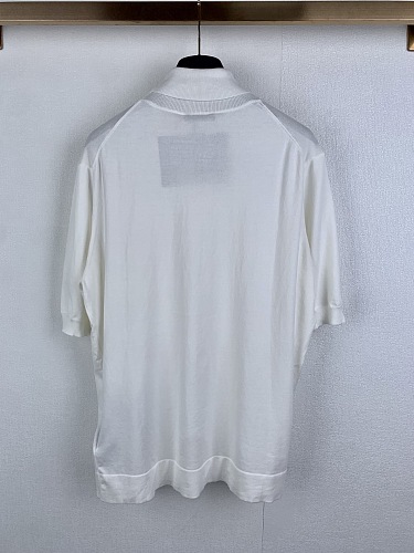人気急上昇 2026 プラダ 新作 半袖Tシャツ コピー