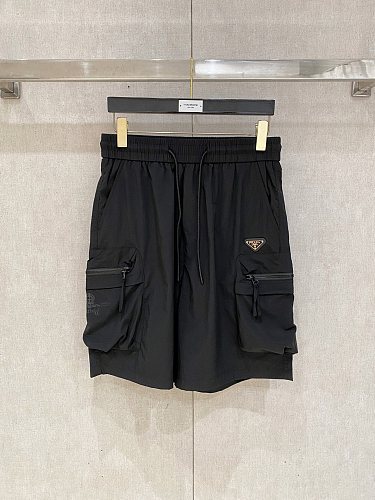 注目度抜群！2026 プラダ 新作 ショートパンツ コピー