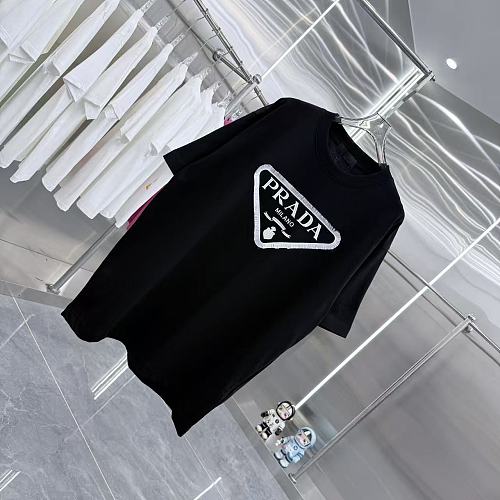 ☆超人気☆ 2026 プラダ 新作 半袖Tシャツ コピー
