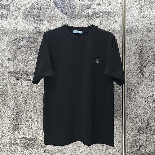超希少！2026 プラダ 新作 半袖Tシャツ スーパーコピー