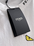 すぐ届く 2026 フェンディ 新作 半袖Tシャツ 偽物
