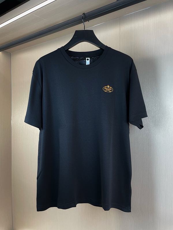 累積売上総額第１位！2026 プラダ 新作 半袖Tシャツ コピー