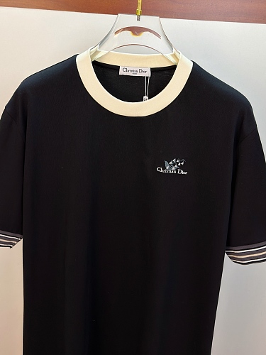 人気No1 2026 ディオール 新作 半袖Tシャツ スーパーコピー