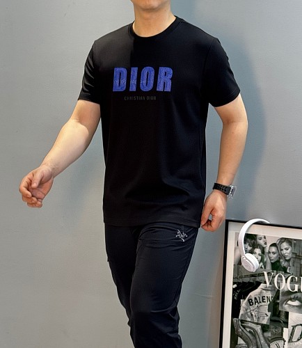 絶対欲しい！2026 ディオール 新作 半袖Tシャツ コピー